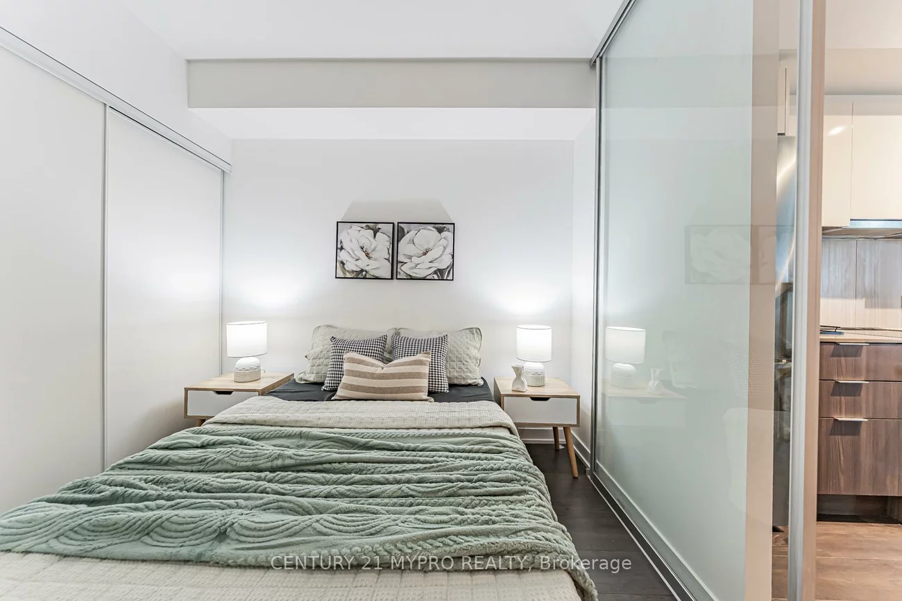 31, Tippett, Clanton Park, Toronto