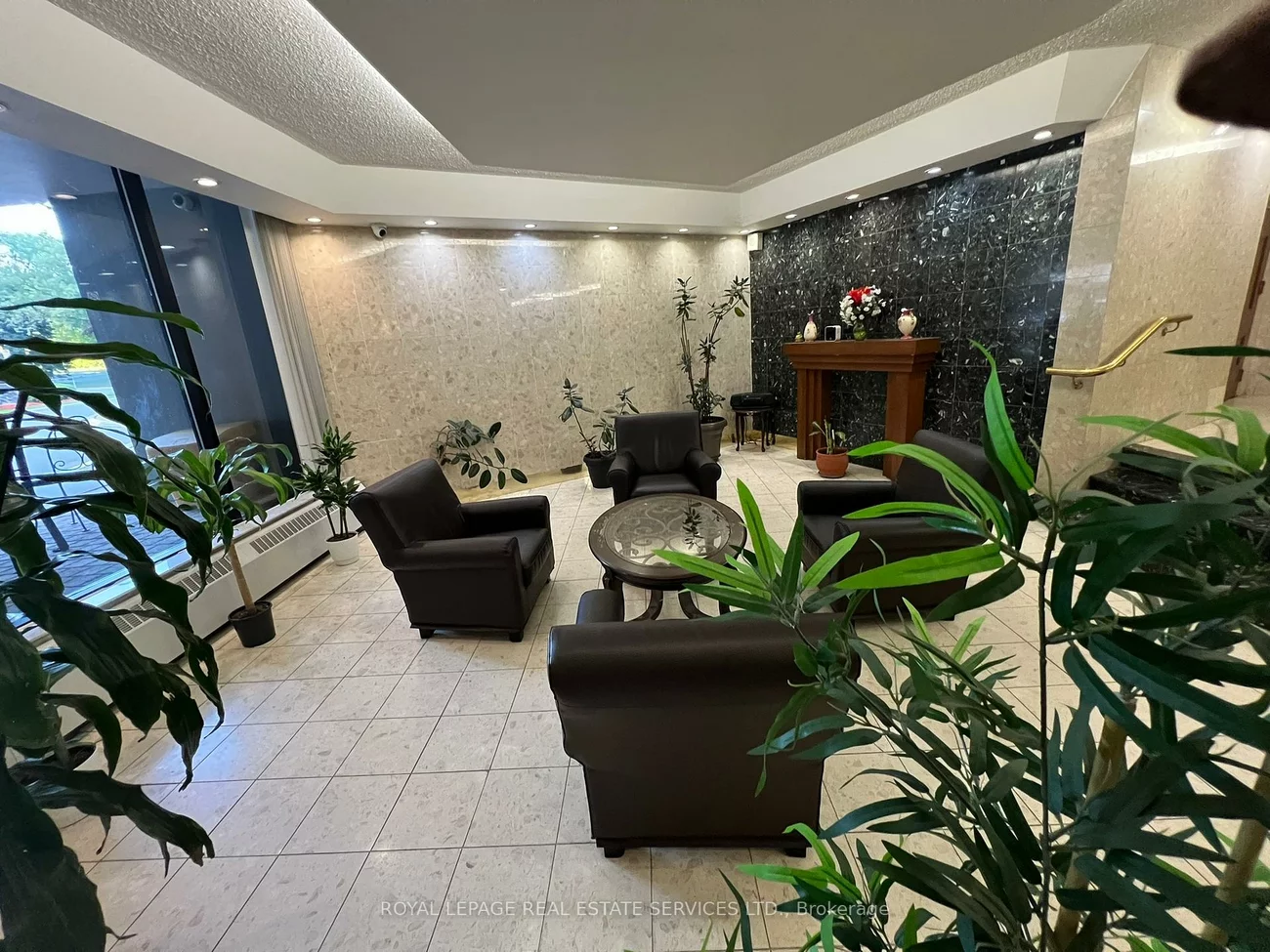60, Pavane Linkway, Flemingdon Park, Toronto