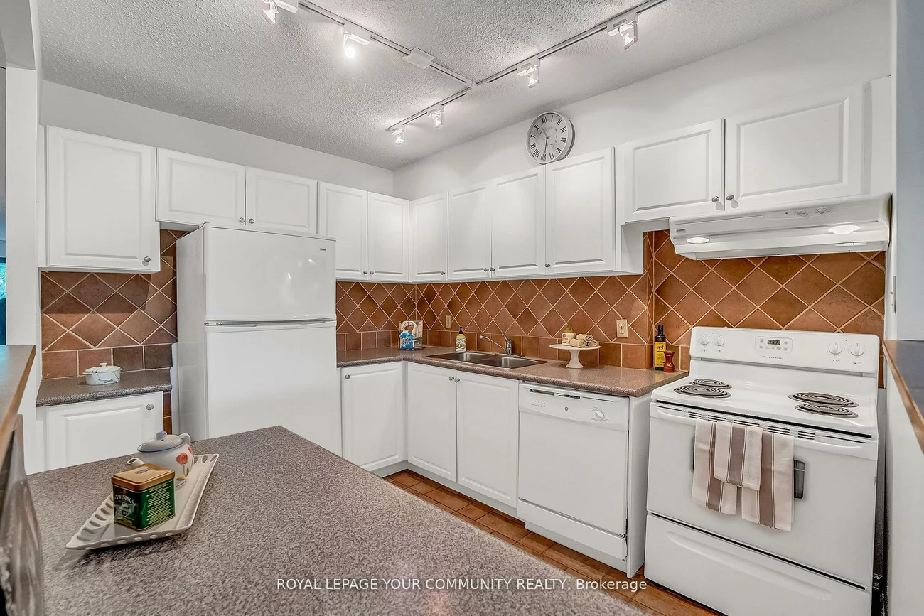 212, St George, Annex, Toronto