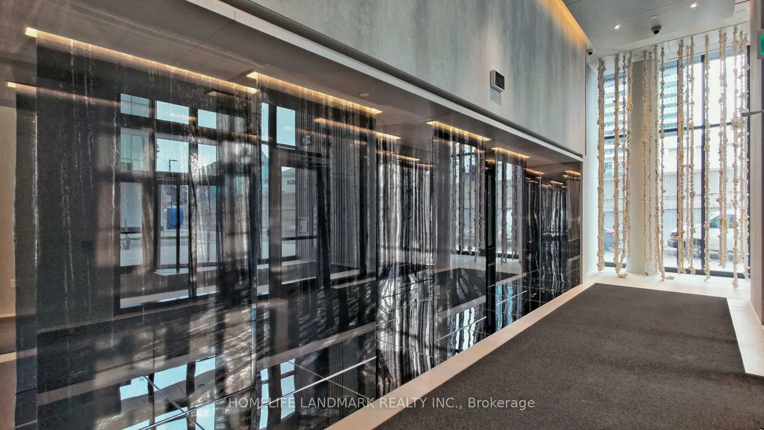 138, Downes, Waterfront Communities C8, Toronto