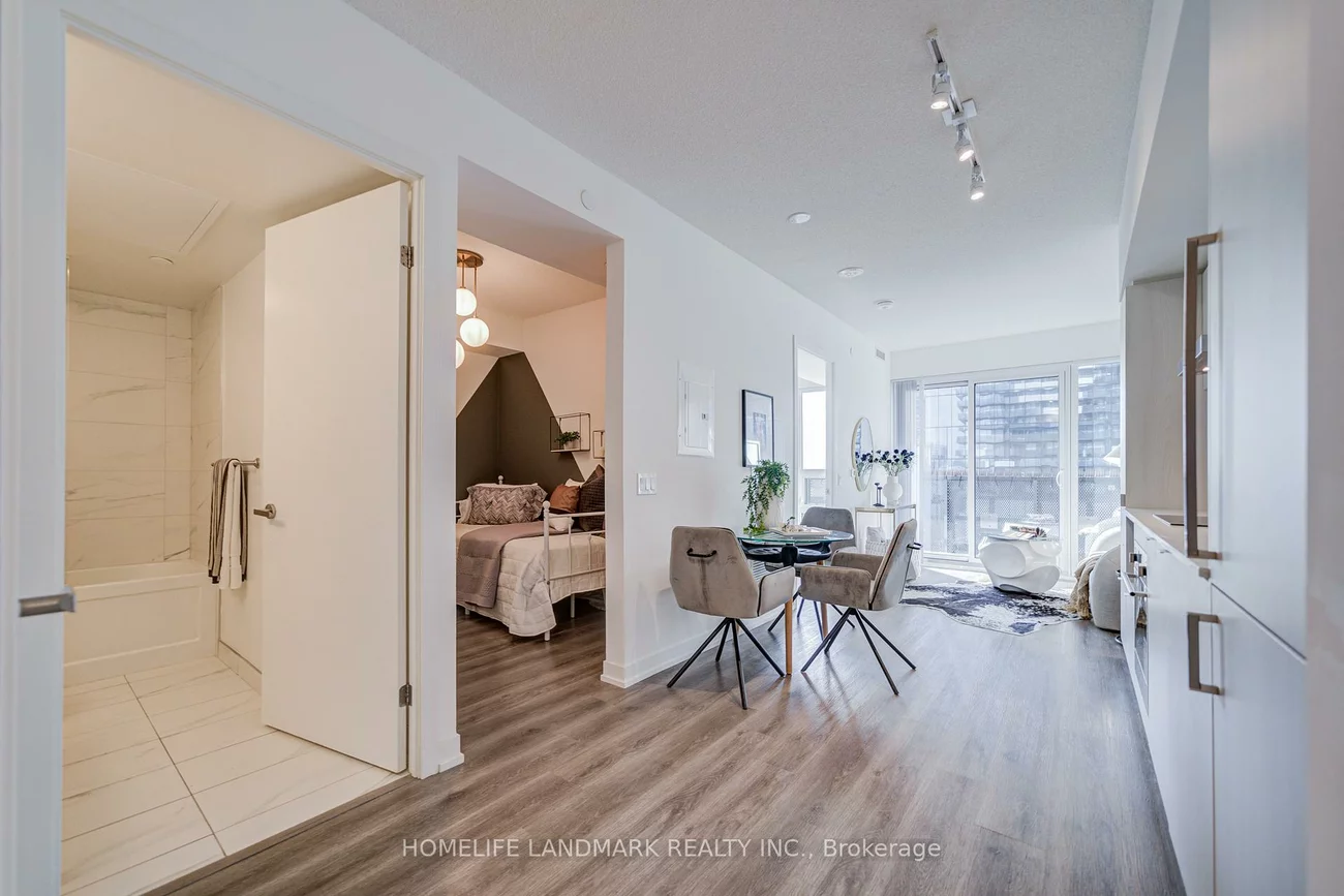 138, Downes, Waterfront Communities C8, Toronto