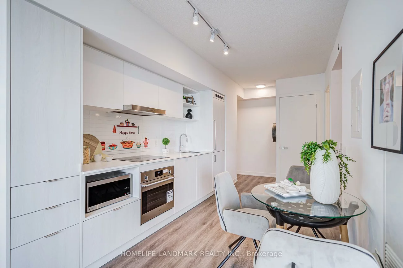 138, Downes, Waterfront Communities C8, Toronto