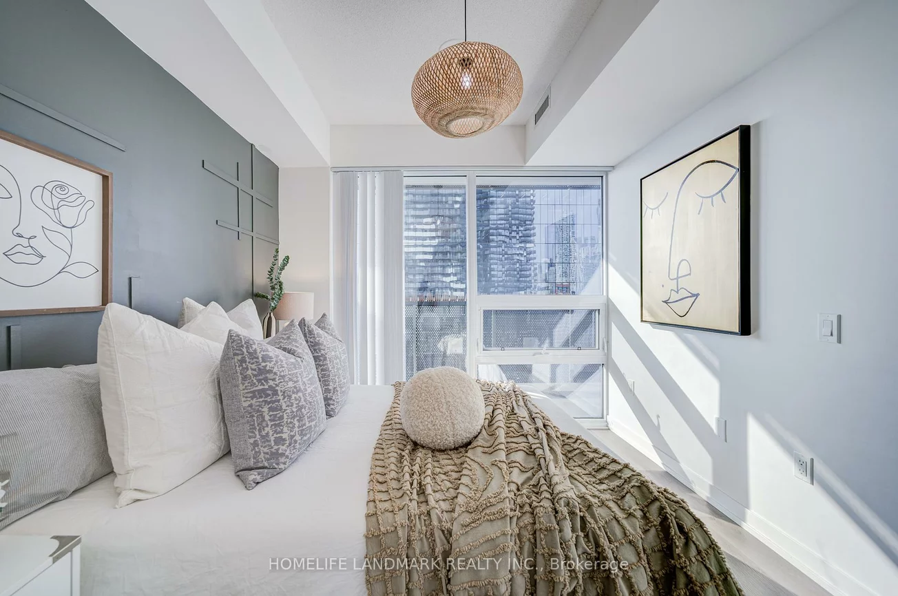 138, Downes, Waterfront Communities C8, Toronto