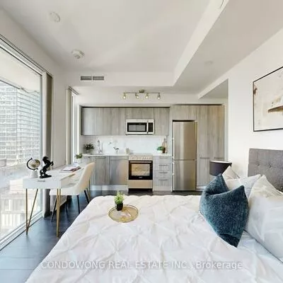 28, Wellesley, Church-Yonge Corridor, Toronto
