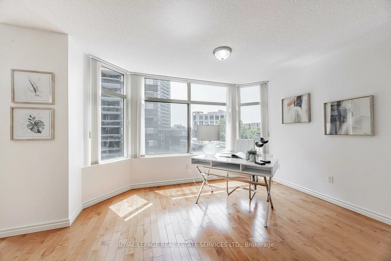 900, Yonge, Annex, Toronto