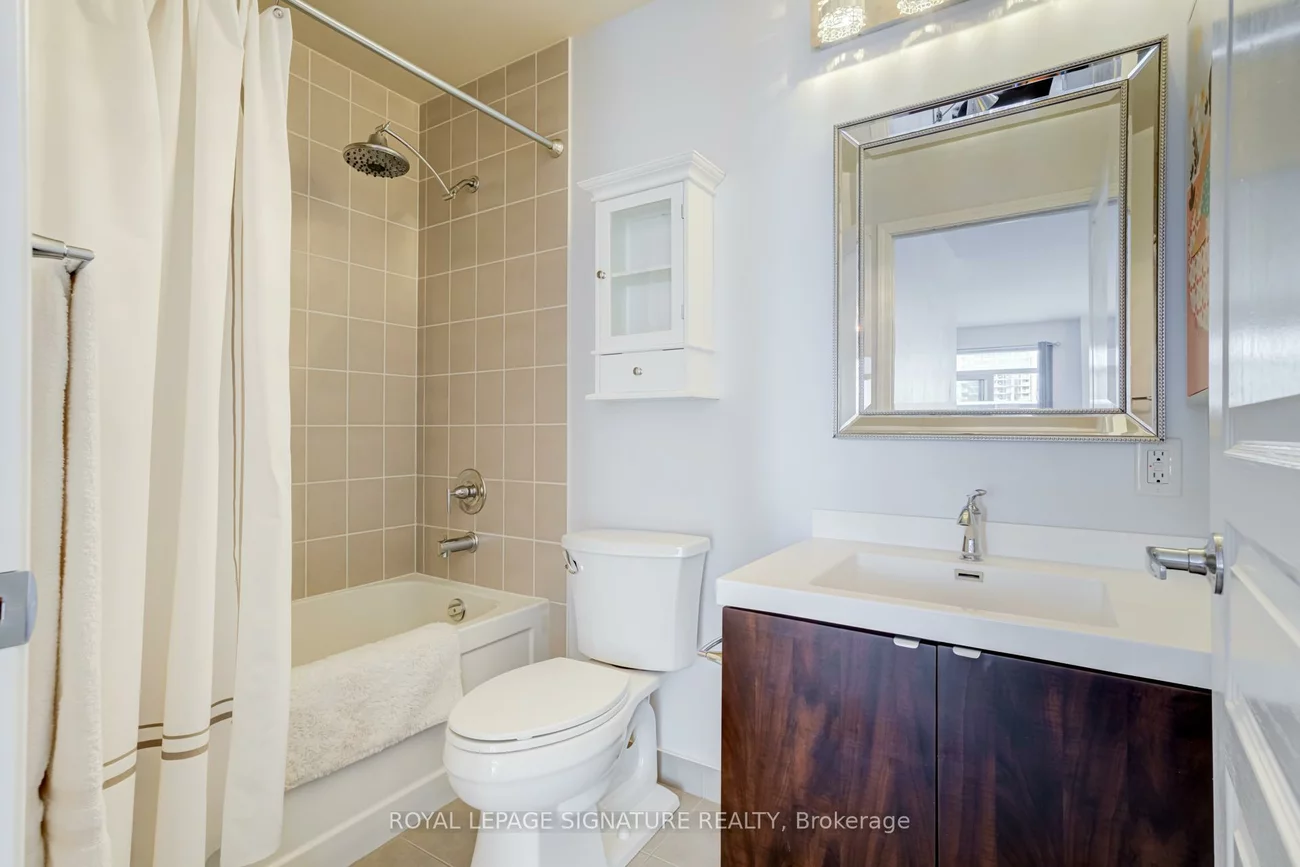 352, Front, Waterfront Communities C1, Toronto