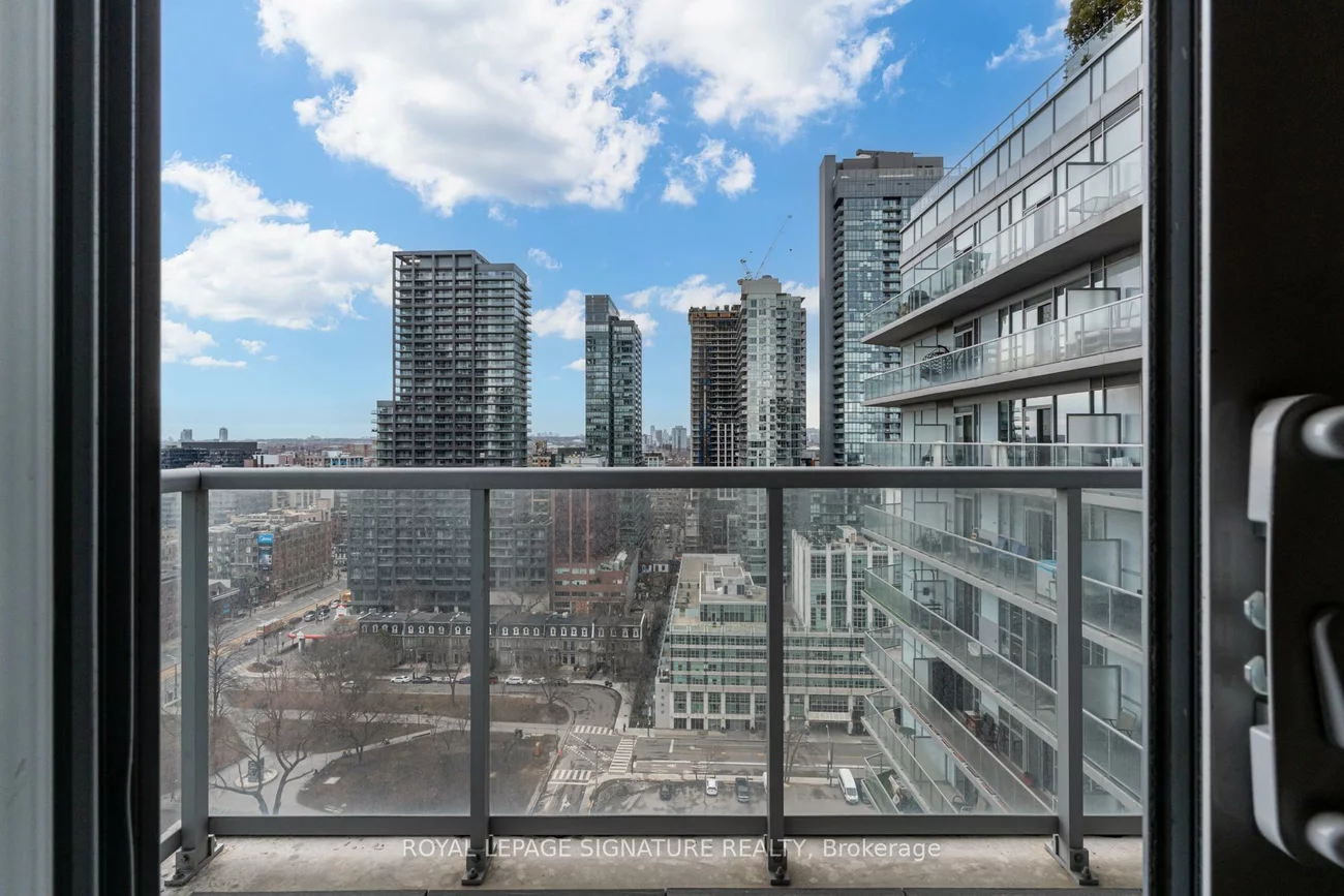 352, Front, Waterfront Communities C1, Toronto