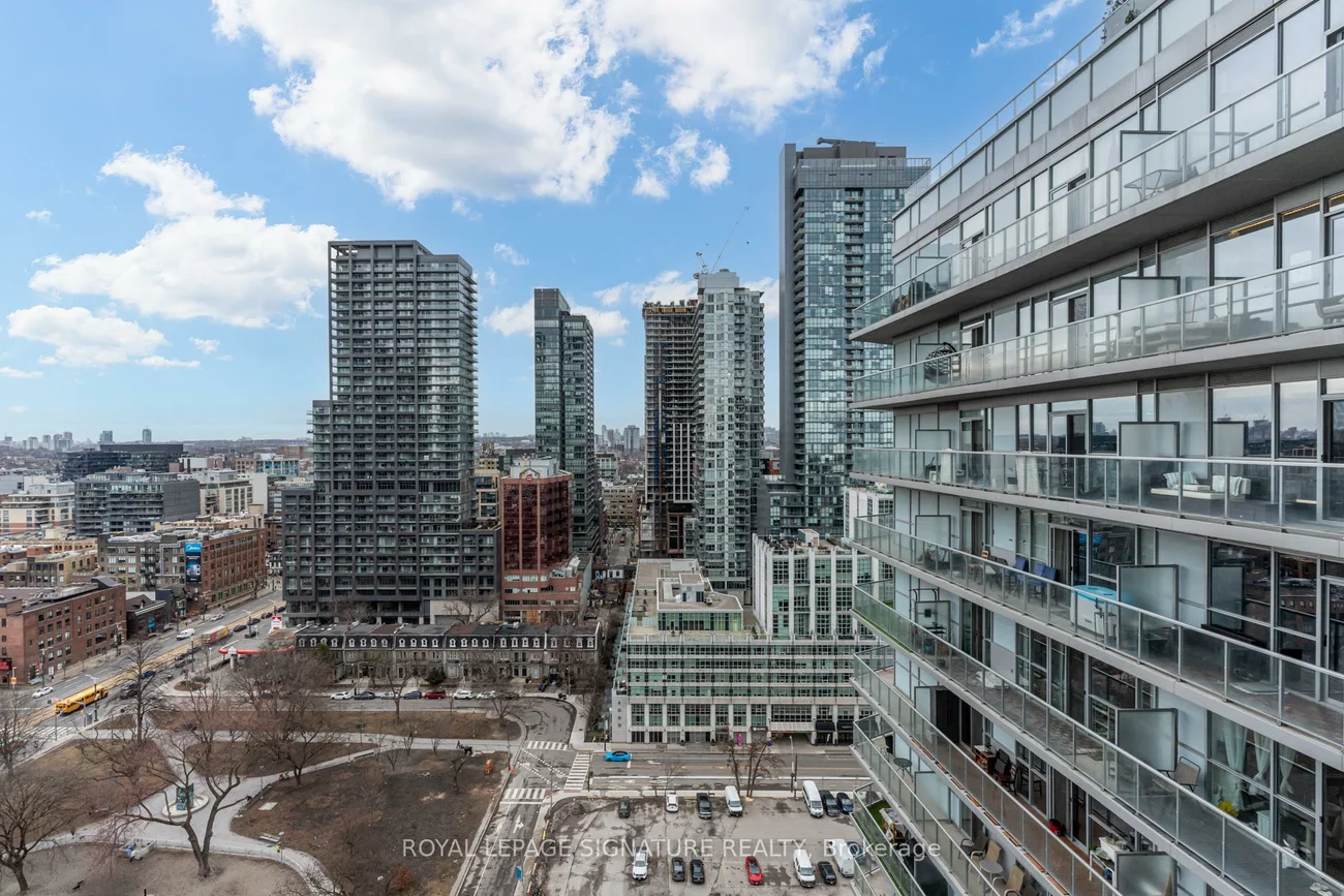 352, Front, Waterfront Communities C1, Toronto