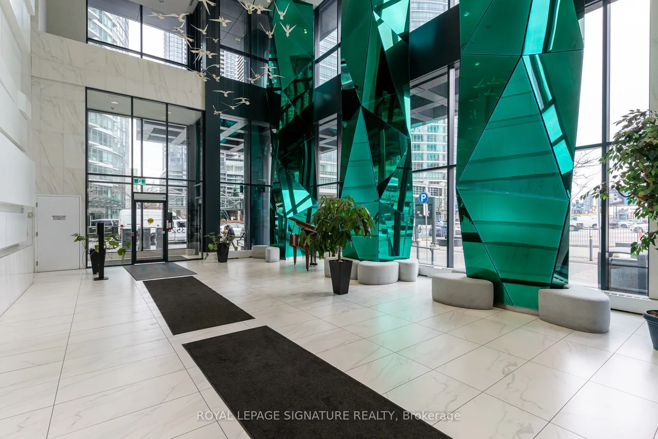 352, Front, Waterfront Communities C1, Toronto