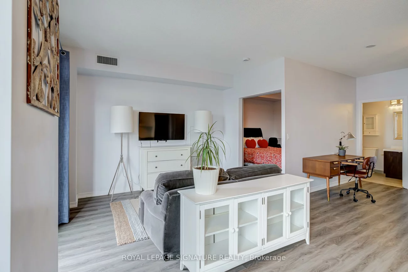 352, Front, Waterfront Communities C1, Toronto