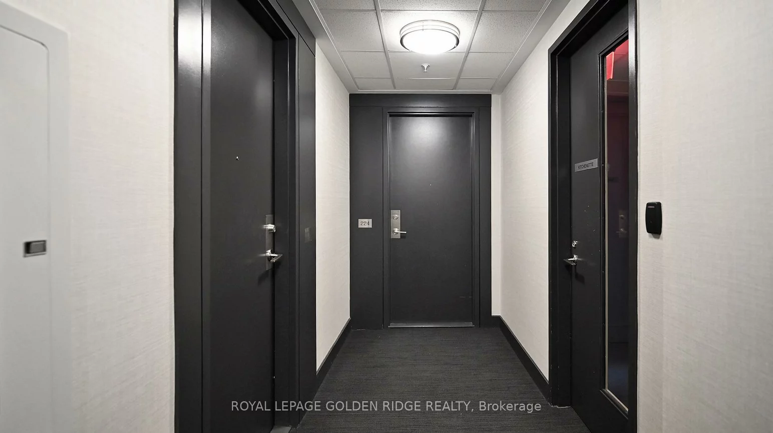 377, Madison, Casa Loma, Toronto