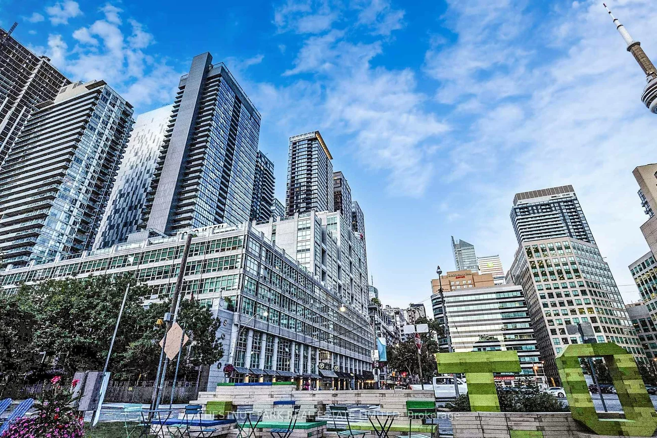 350, Wellington, Waterfront Communities C1, Toronto