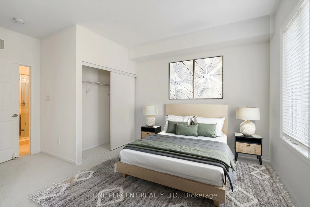 25, Coneflower, Westminster-Branson, Toronto