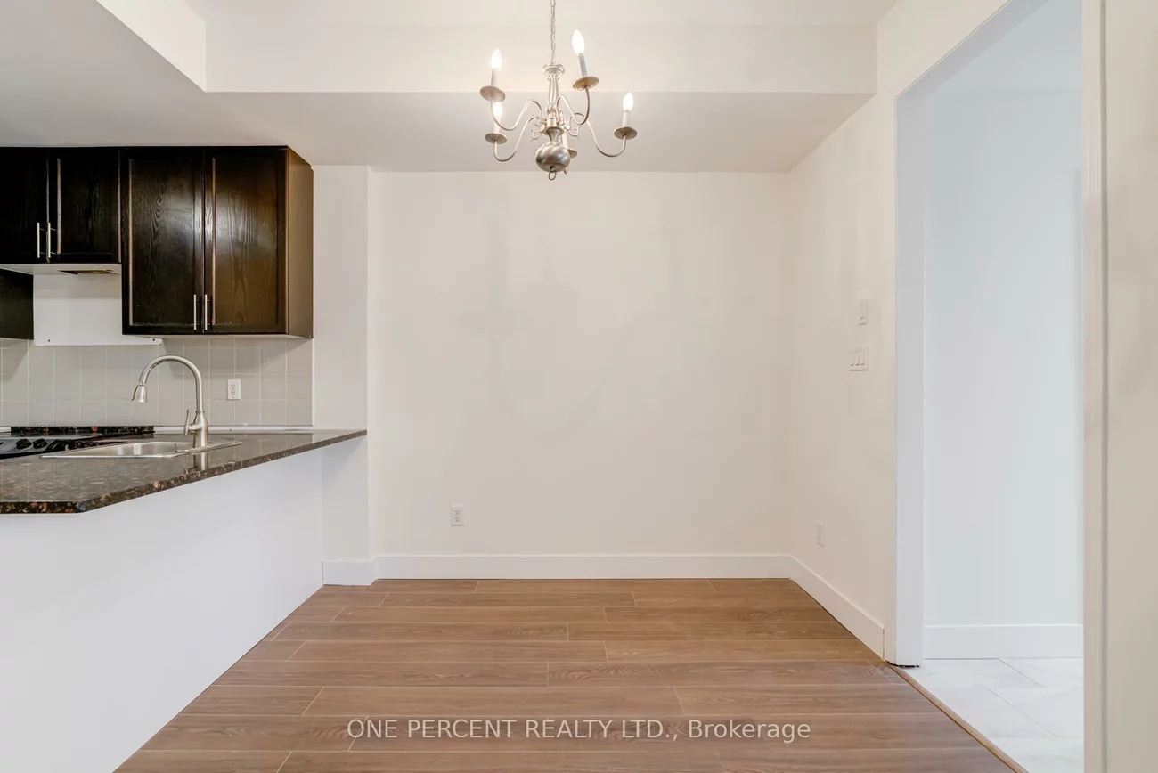 25, Coneflower, Westminster-Branson, Toronto