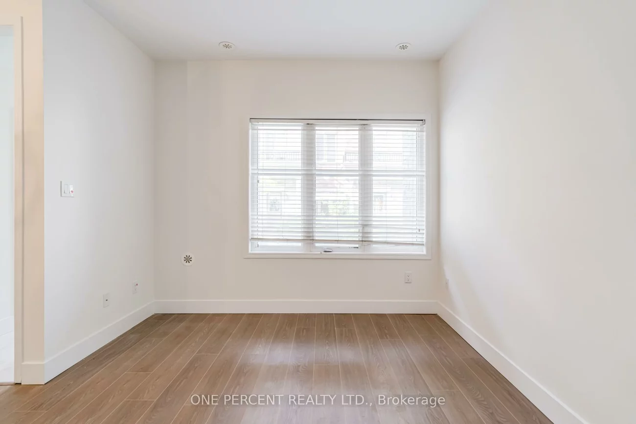 25, Coneflower, Westminster-Branson, Toronto