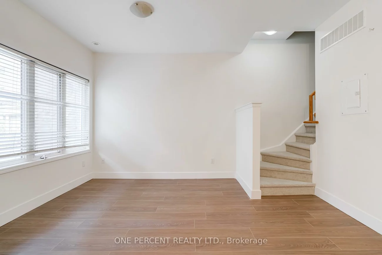 25, Coneflower, Westminster-Branson, Toronto