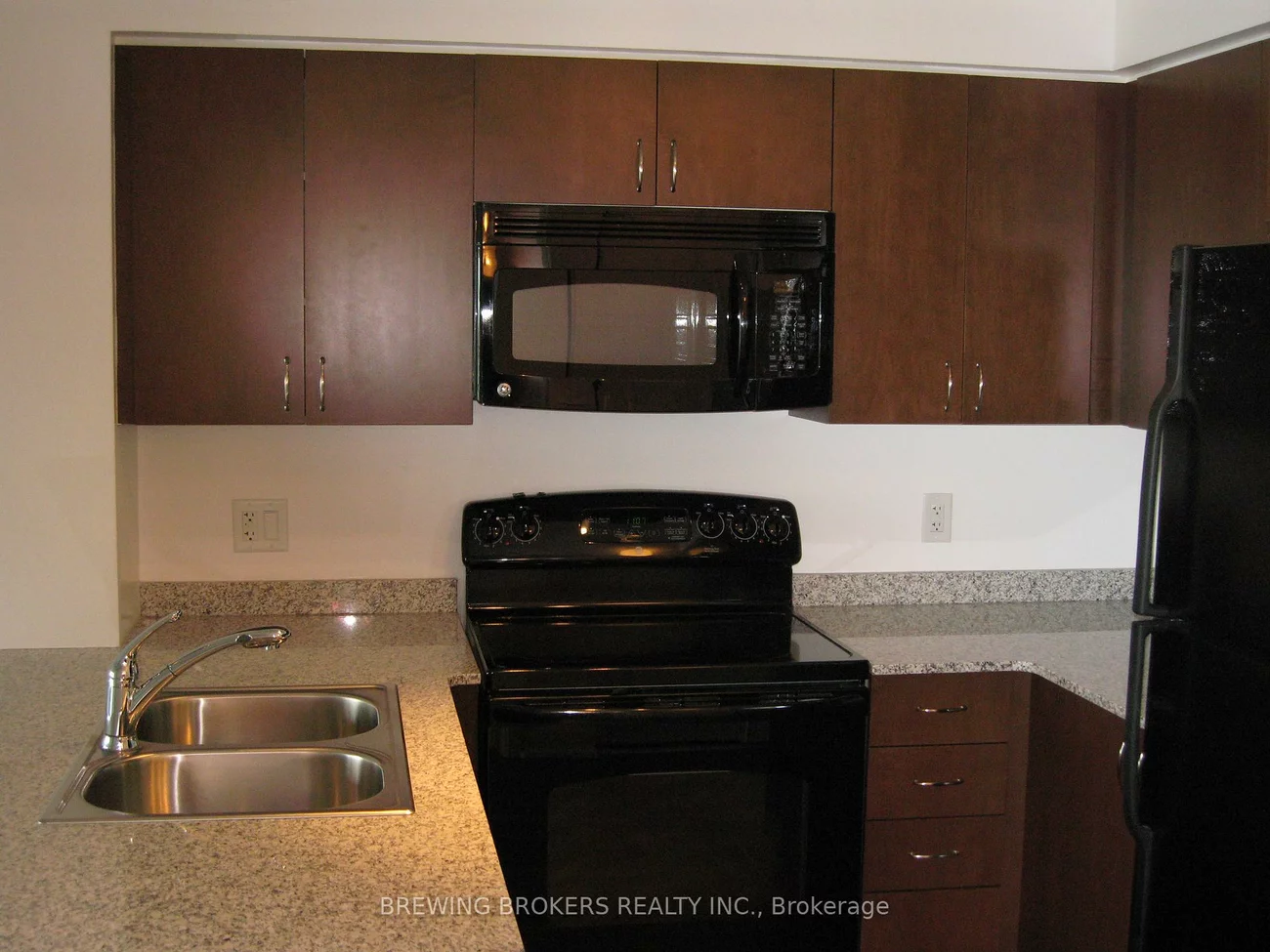 2191, Yonge, Mount Pleasant West, Toronto