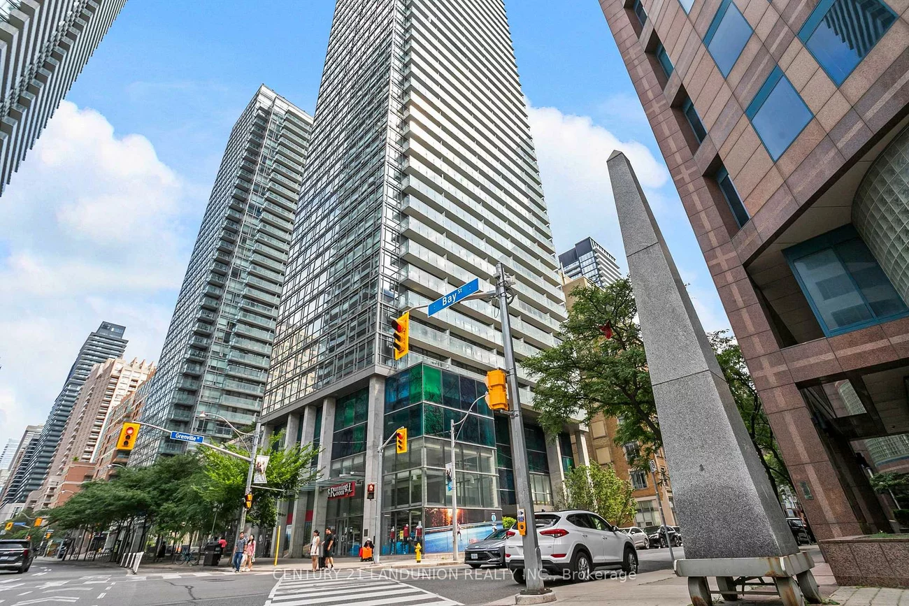 38, Grenville, Bay Street Corridor, Toronto
