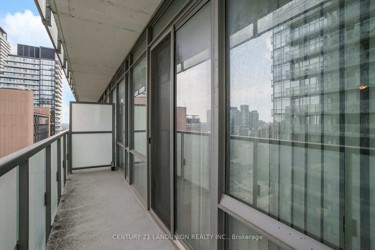 38, Grenville, Bay Street Corridor, Toronto