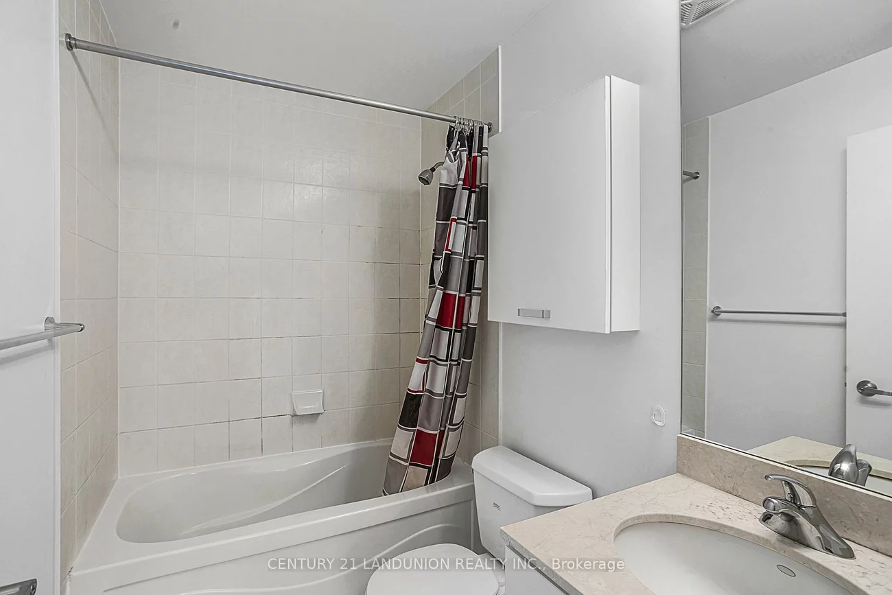 38, Grenville, Bay Street Corridor, Toronto