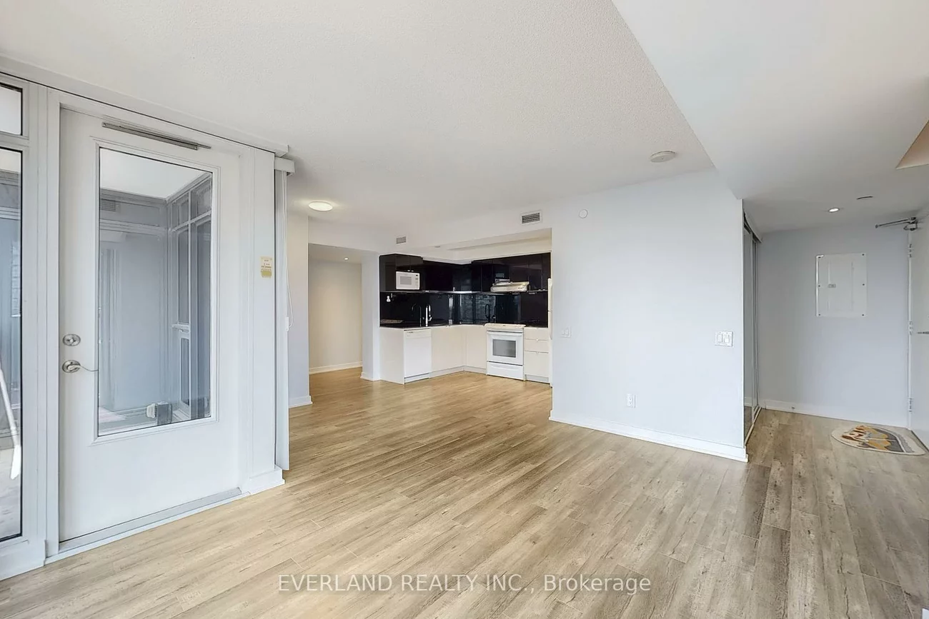 72, Esther Shiner, Bayview Village, Toronto