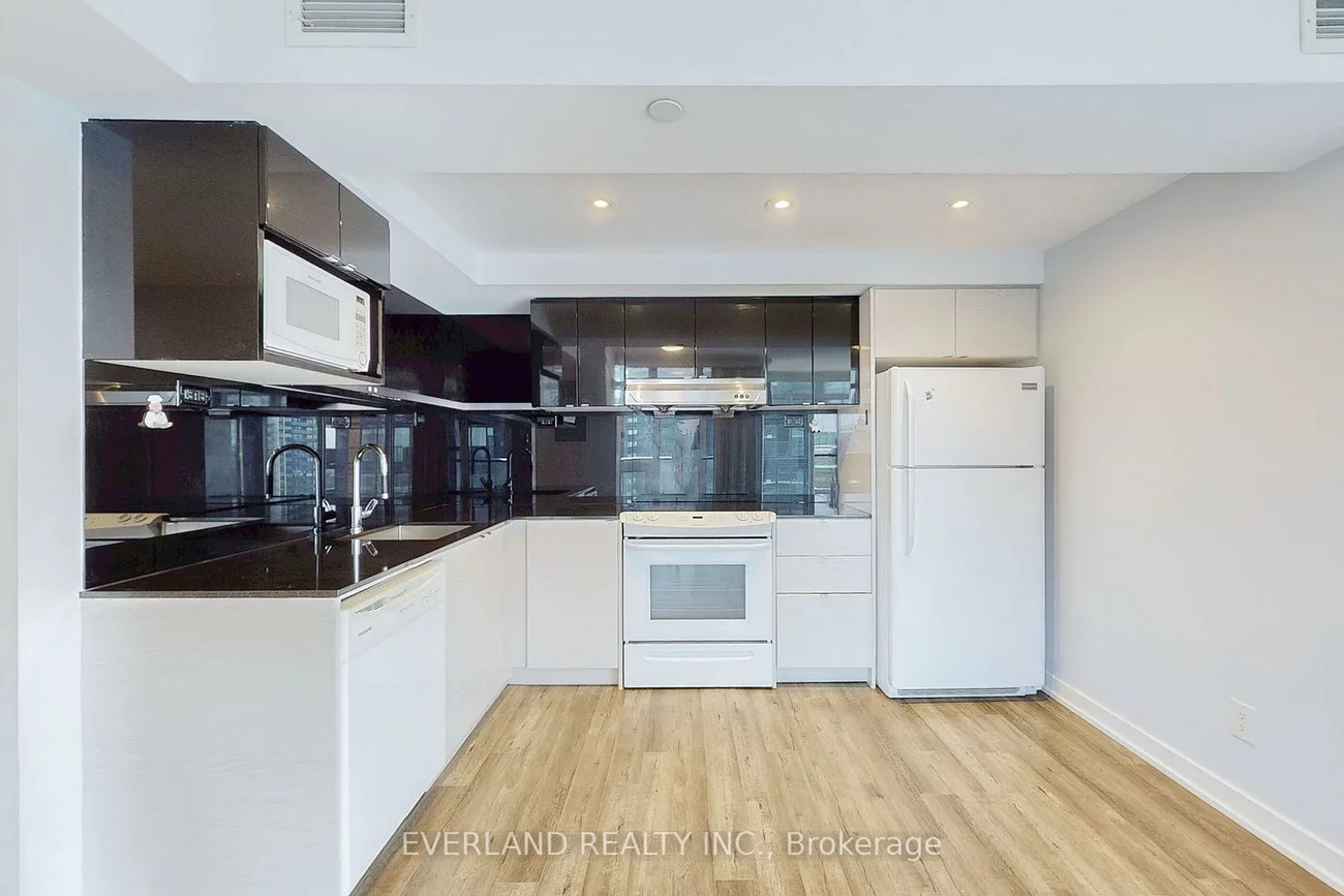 72, Esther Shiner, Bayview Village, Toronto