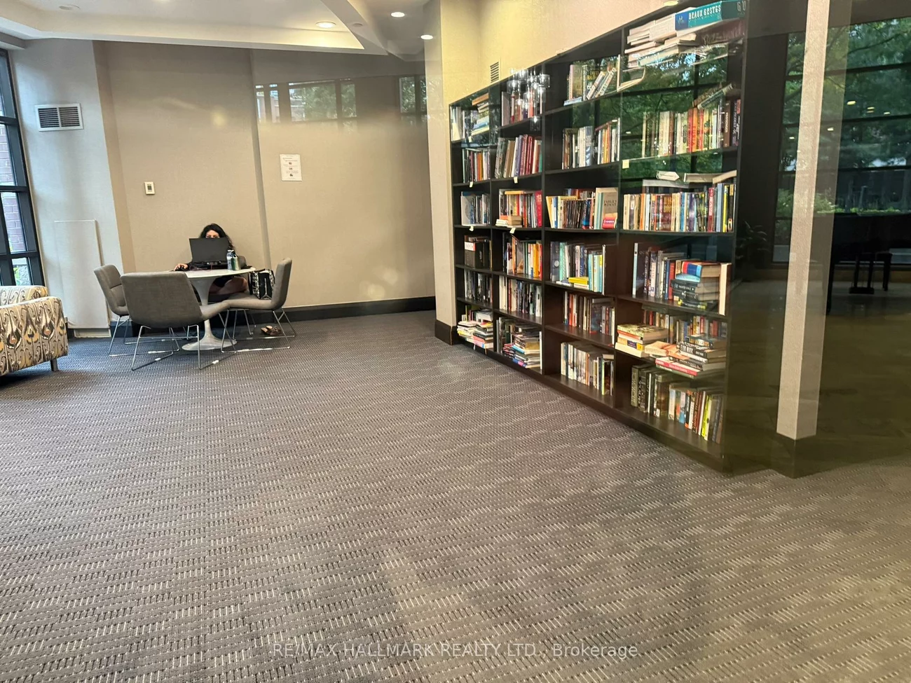 33, Sheppard, Willowdale East, Toronto