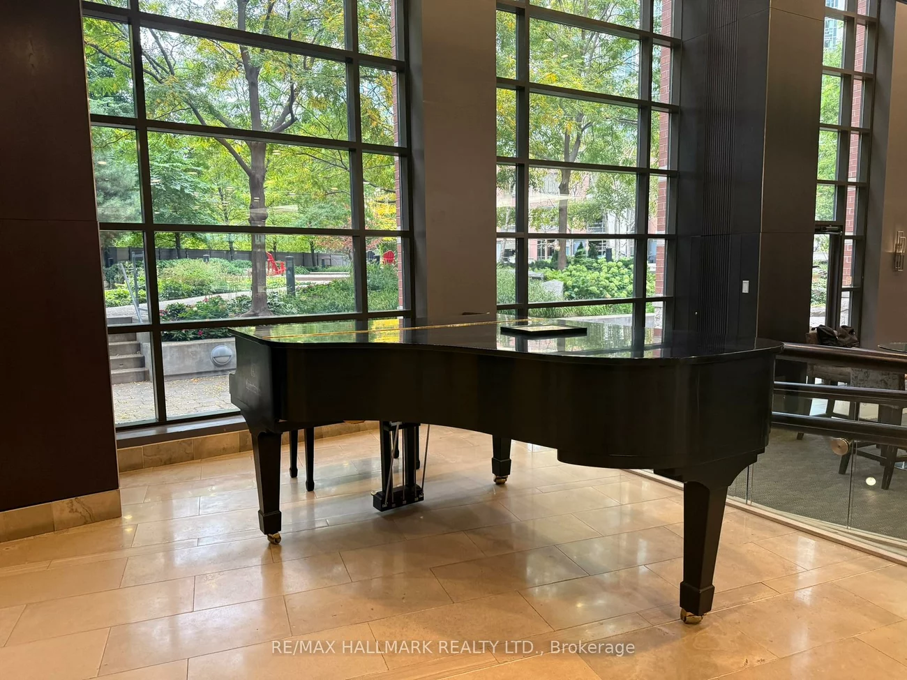 33, Sheppard, Willowdale East, Toronto