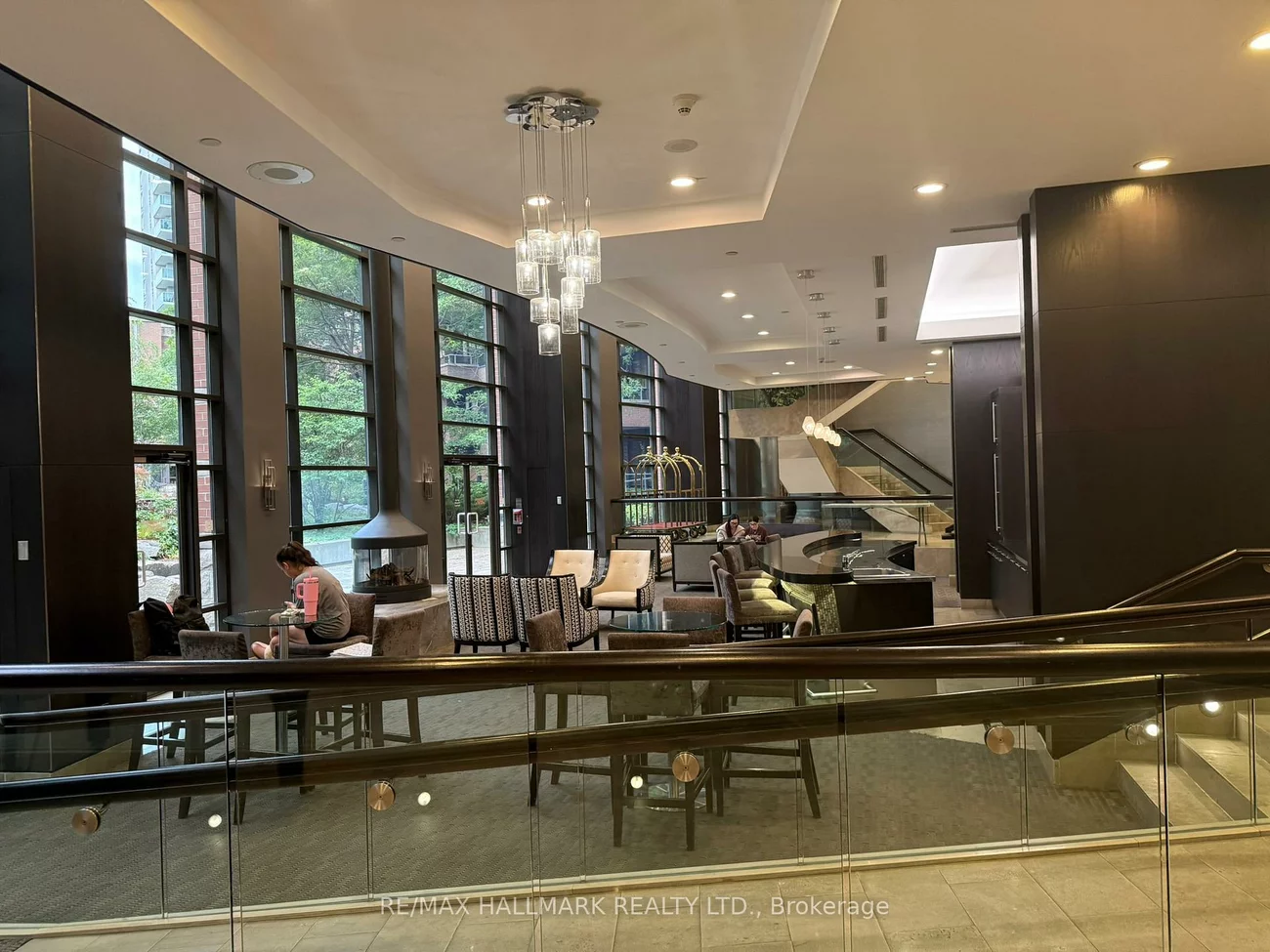 33, Sheppard, Willowdale East, Toronto