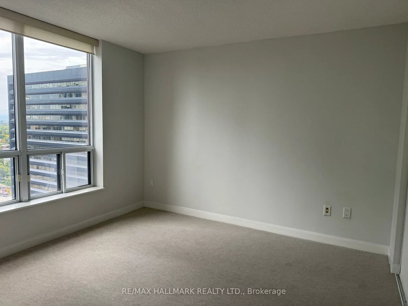 33, Sheppard, Willowdale East, Toronto