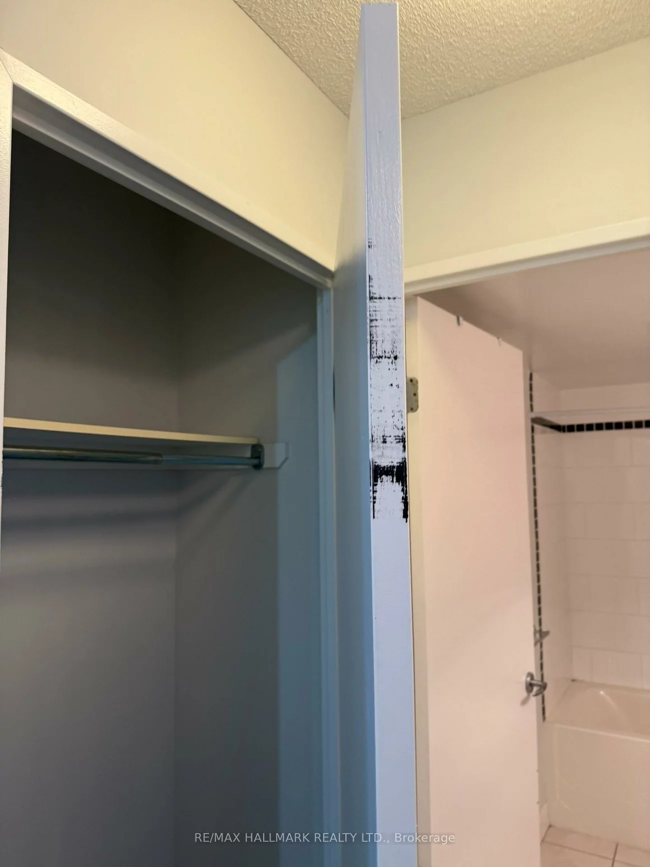 33, Sheppard, Willowdale East, Toronto