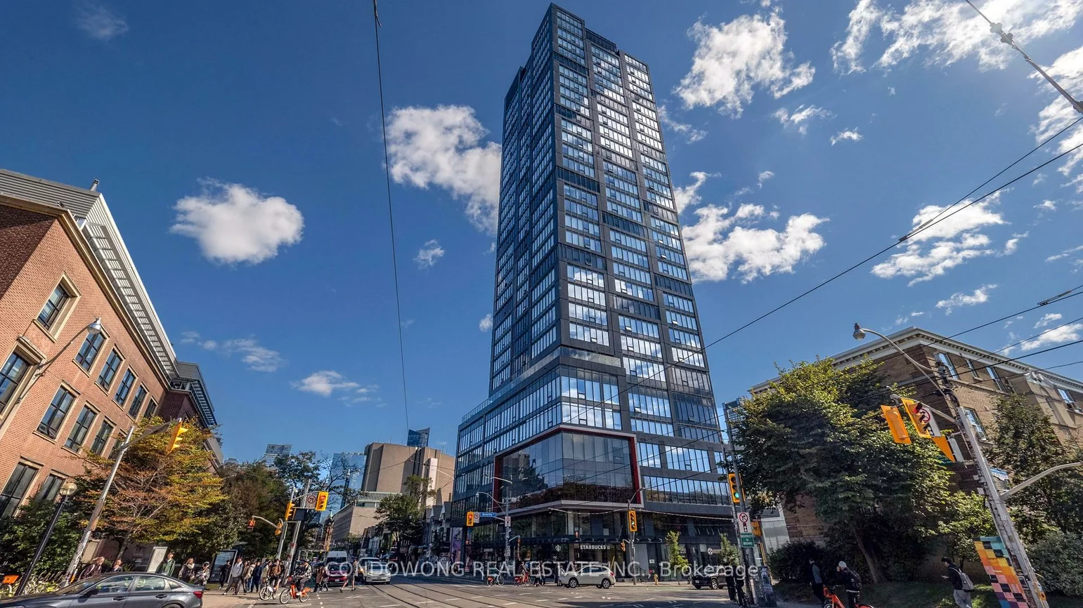 203, College, Kensington-Chinatown, Toronto