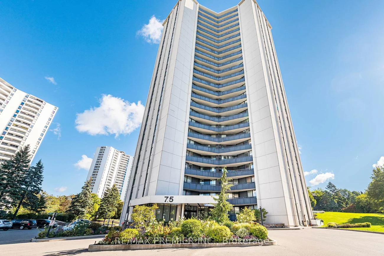 75, Graydon Hall, Parkwoods-Donalda, Toronto