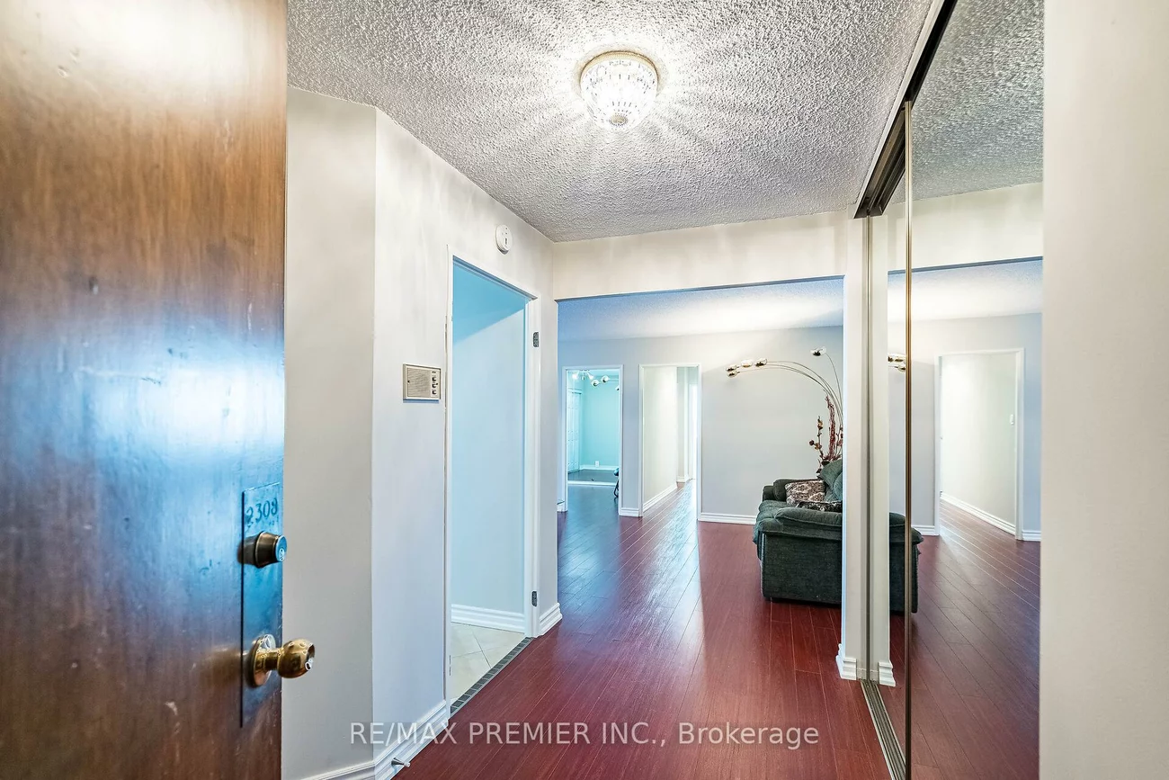 75, Graydon Hall, Parkwoods-Donalda, Toronto