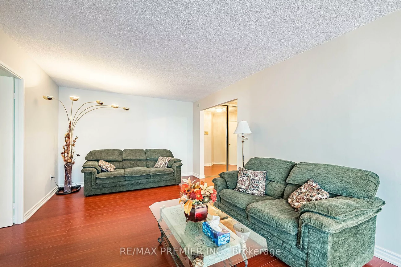 75, Graydon Hall, Parkwoods-Donalda, Toronto