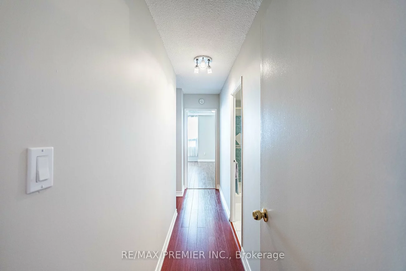 75, Graydon Hall, Parkwoods-Donalda, Toronto