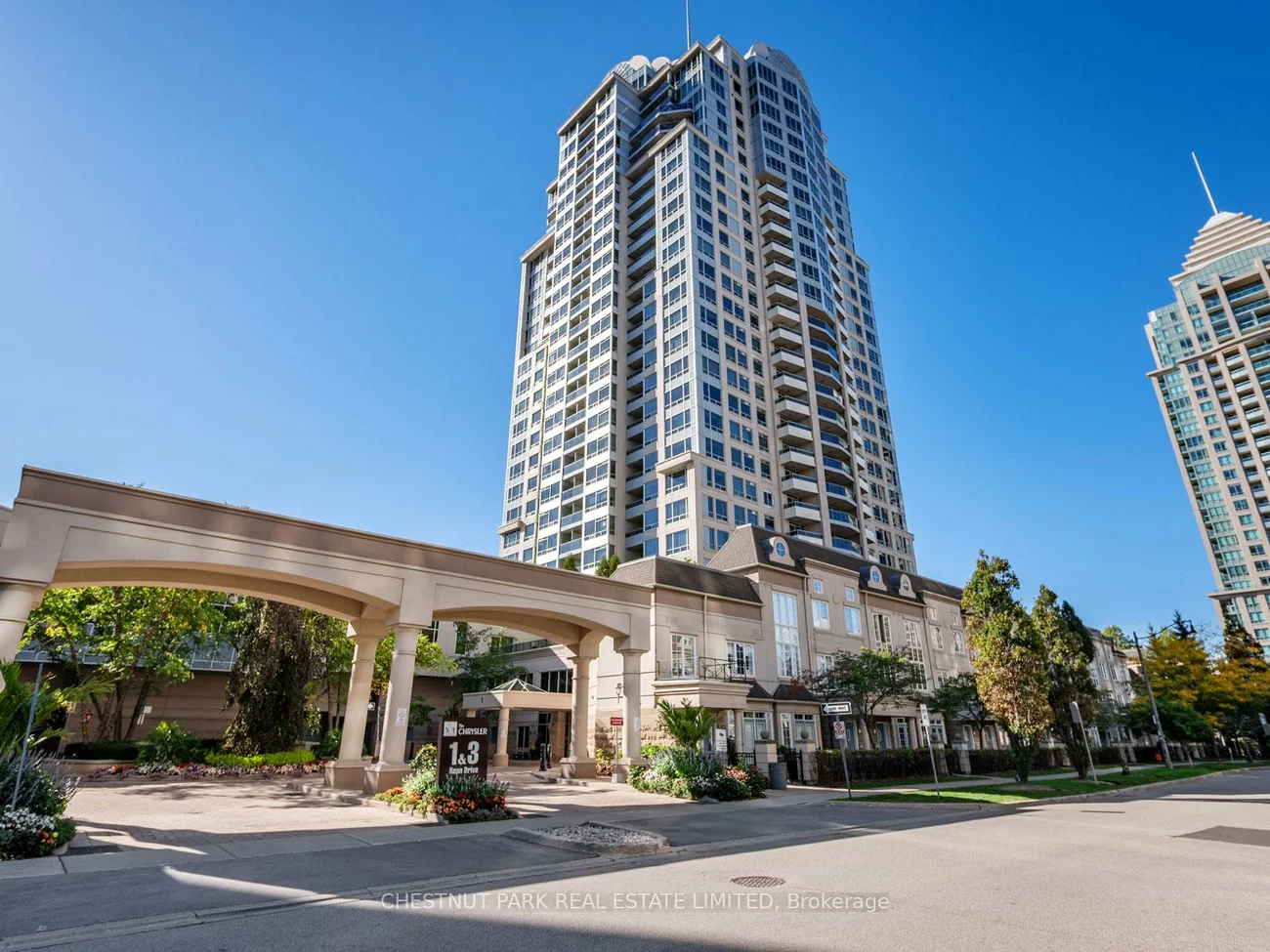 1, Rean, Bayview Village, Toronto