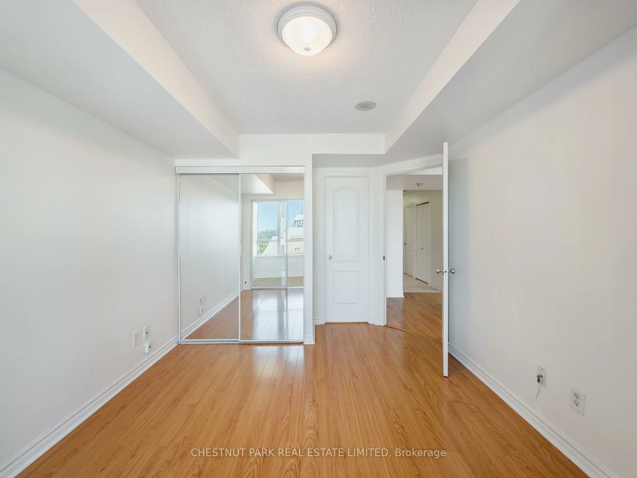 1, Rean, Bayview Village, Toronto
