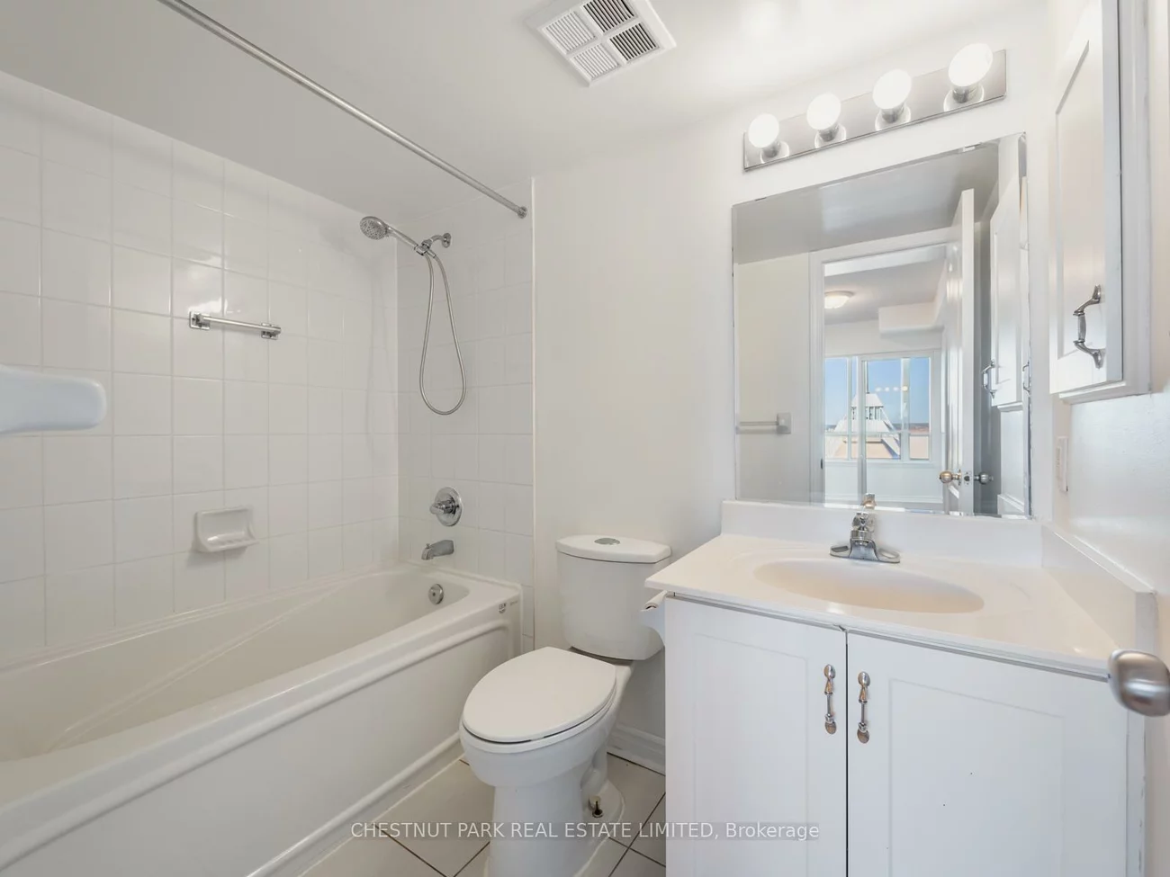 1, Rean, Bayview Village, Toronto