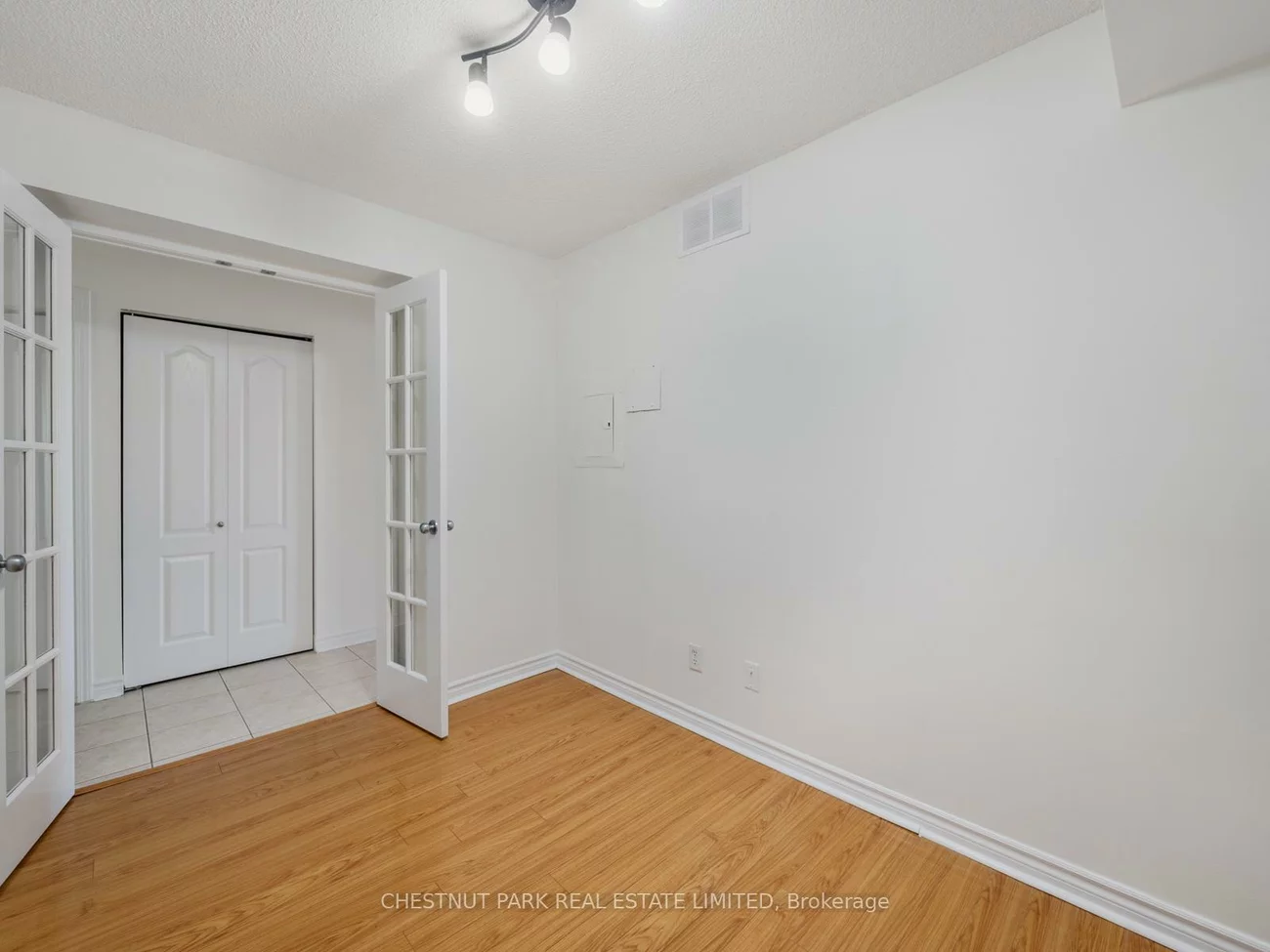 1, Rean, Bayview Village, Toronto