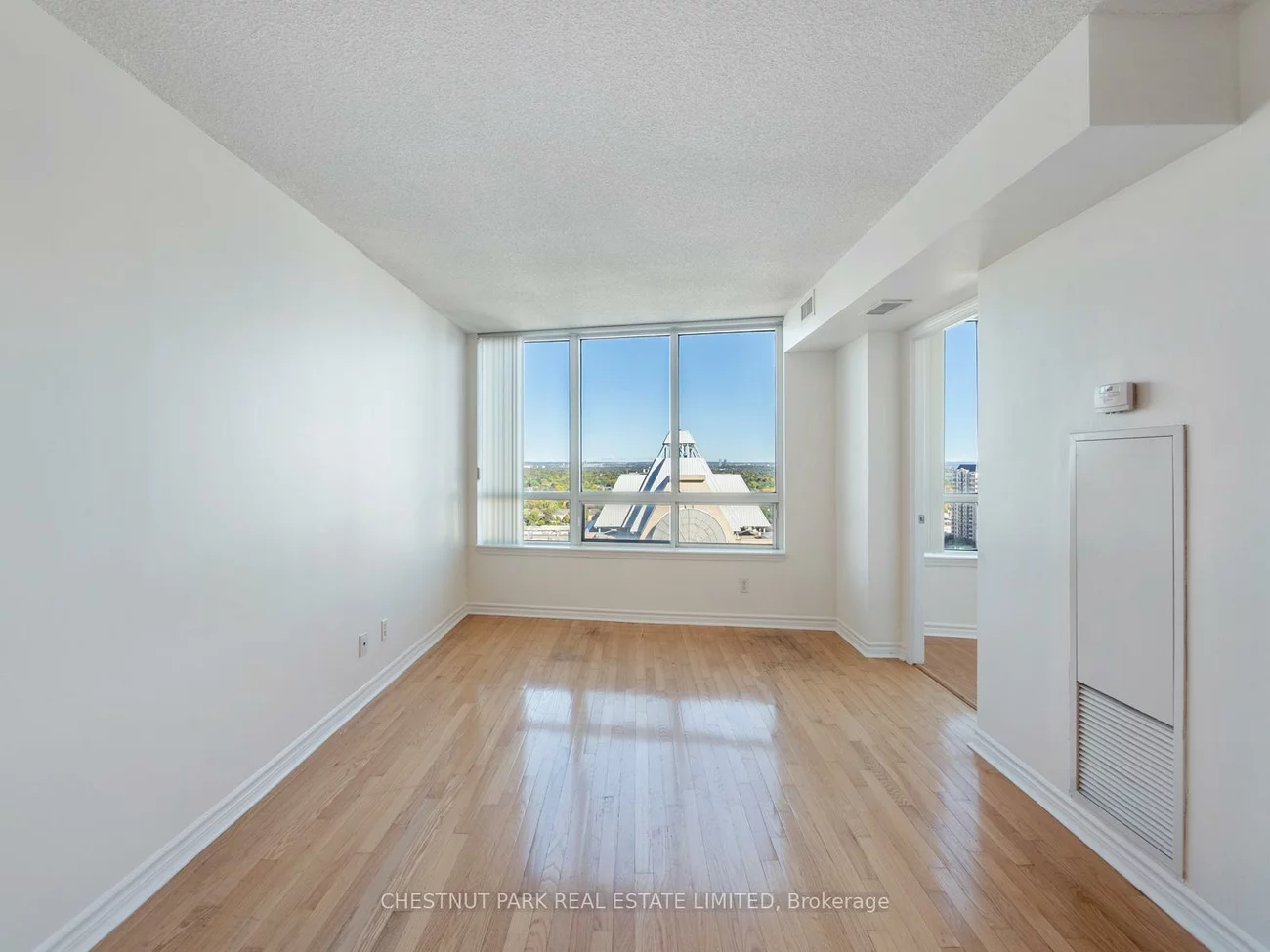 1, Rean, Bayview Village, Toronto