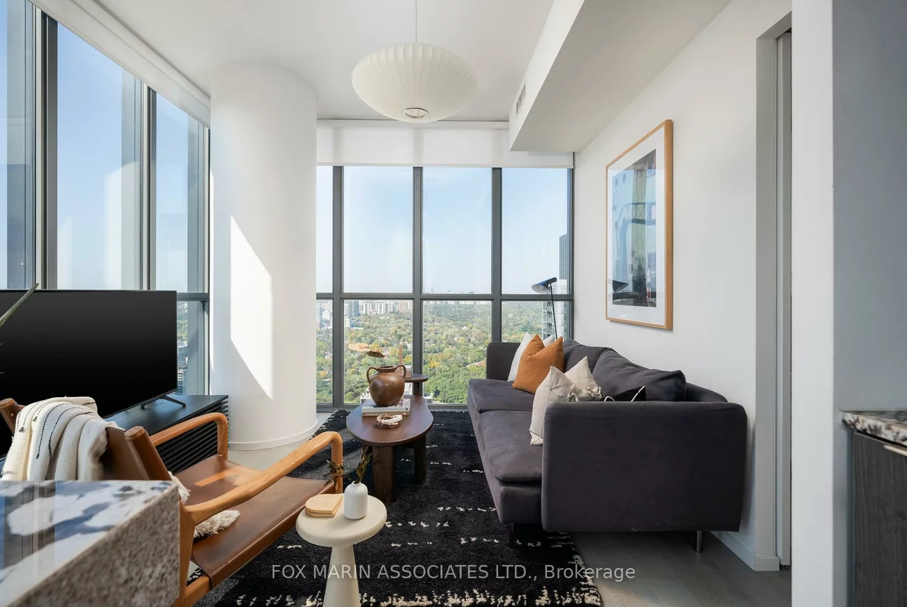 101, Charles, Church-Yonge Corridor, Toronto