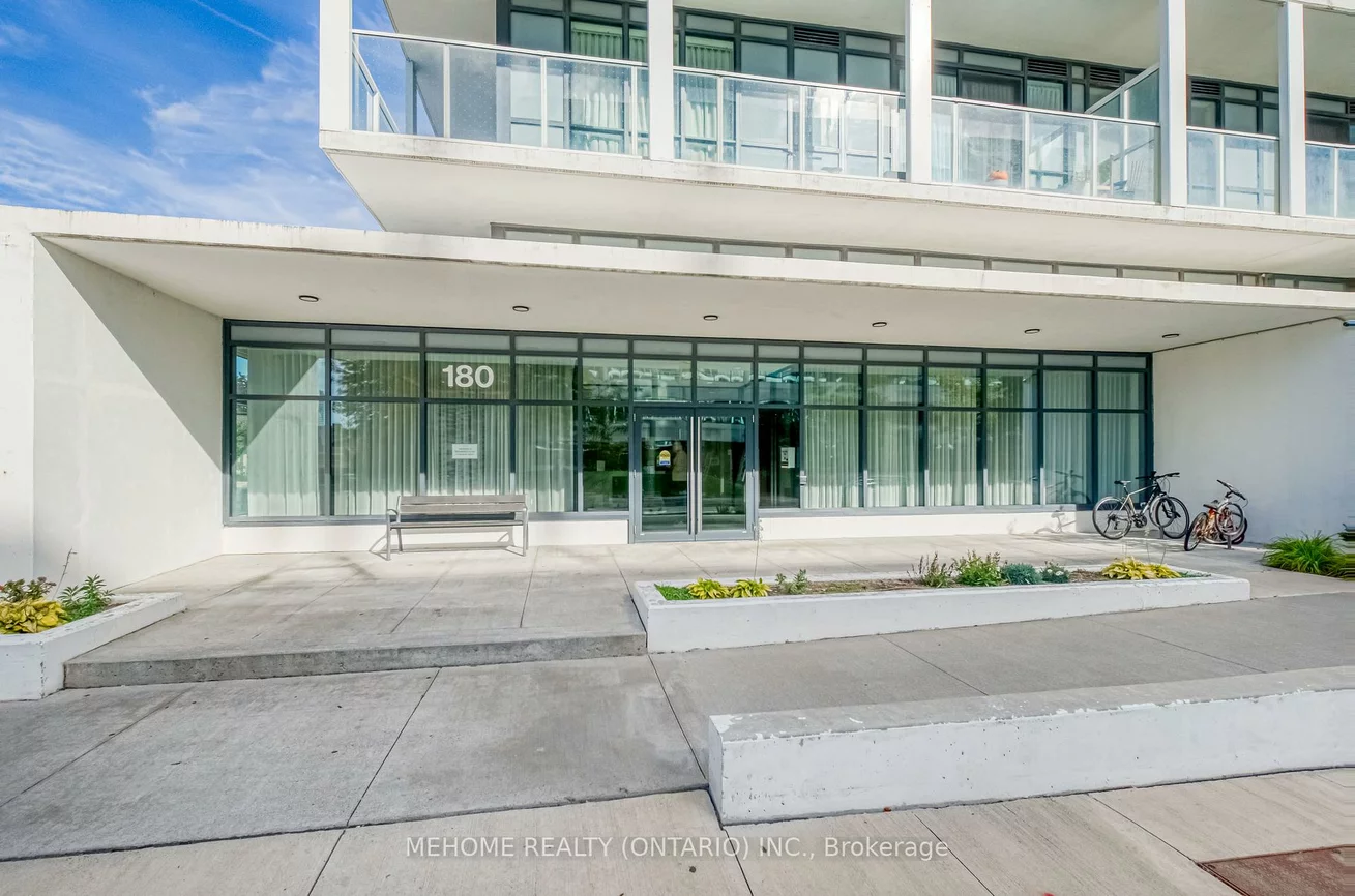 180, Fairview Mall, Don Valley Village, Toronto