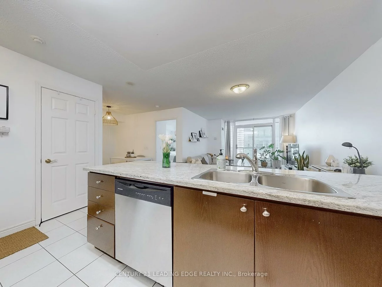 30, Grand Trunk, Waterfront Communities C1, Toronto