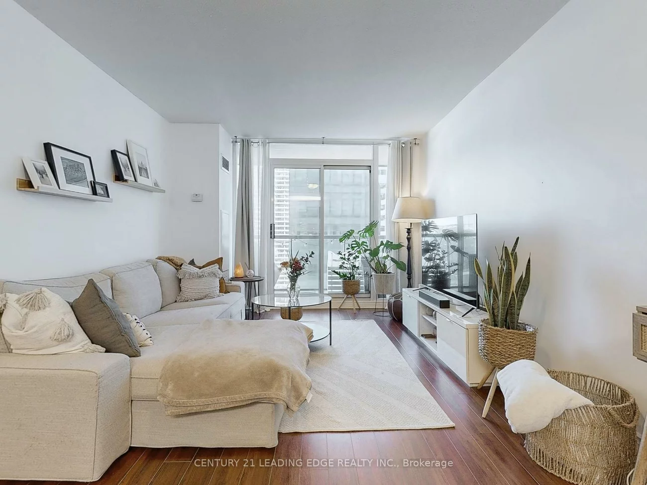 30, Grand Trunk, Waterfront Communities C1, Toronto