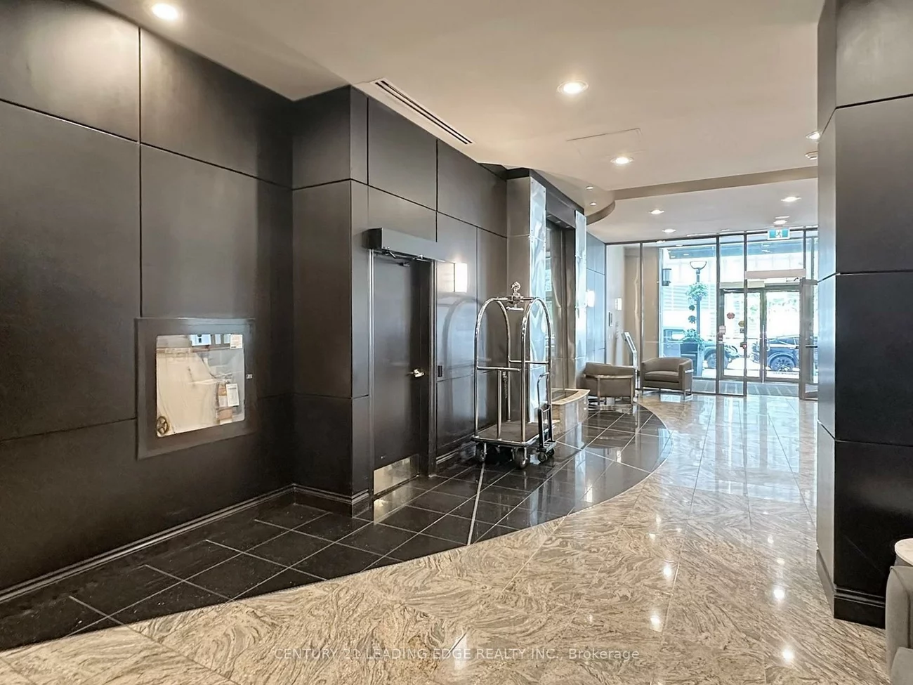 30, Grand Trunk, Waterfront Communities C1, Toronto