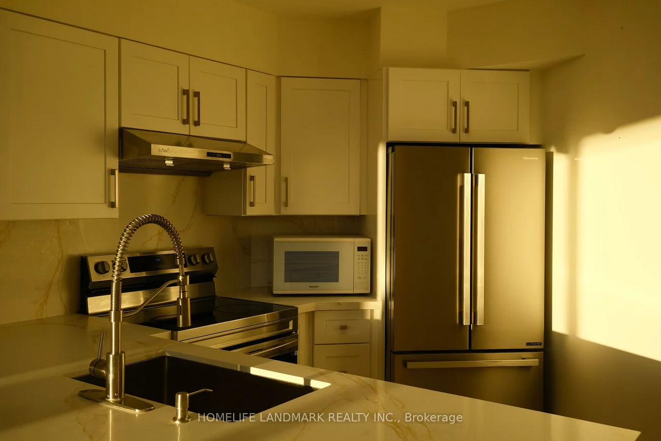 750, Bay, Bay Street Corridor, Toronto