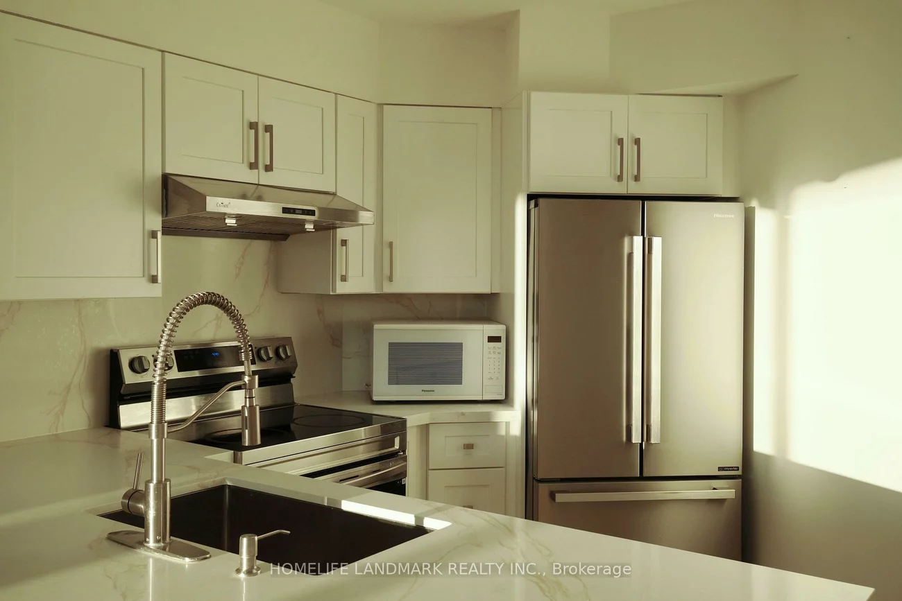 750, Bay, Bay Street Corridor, Toronto