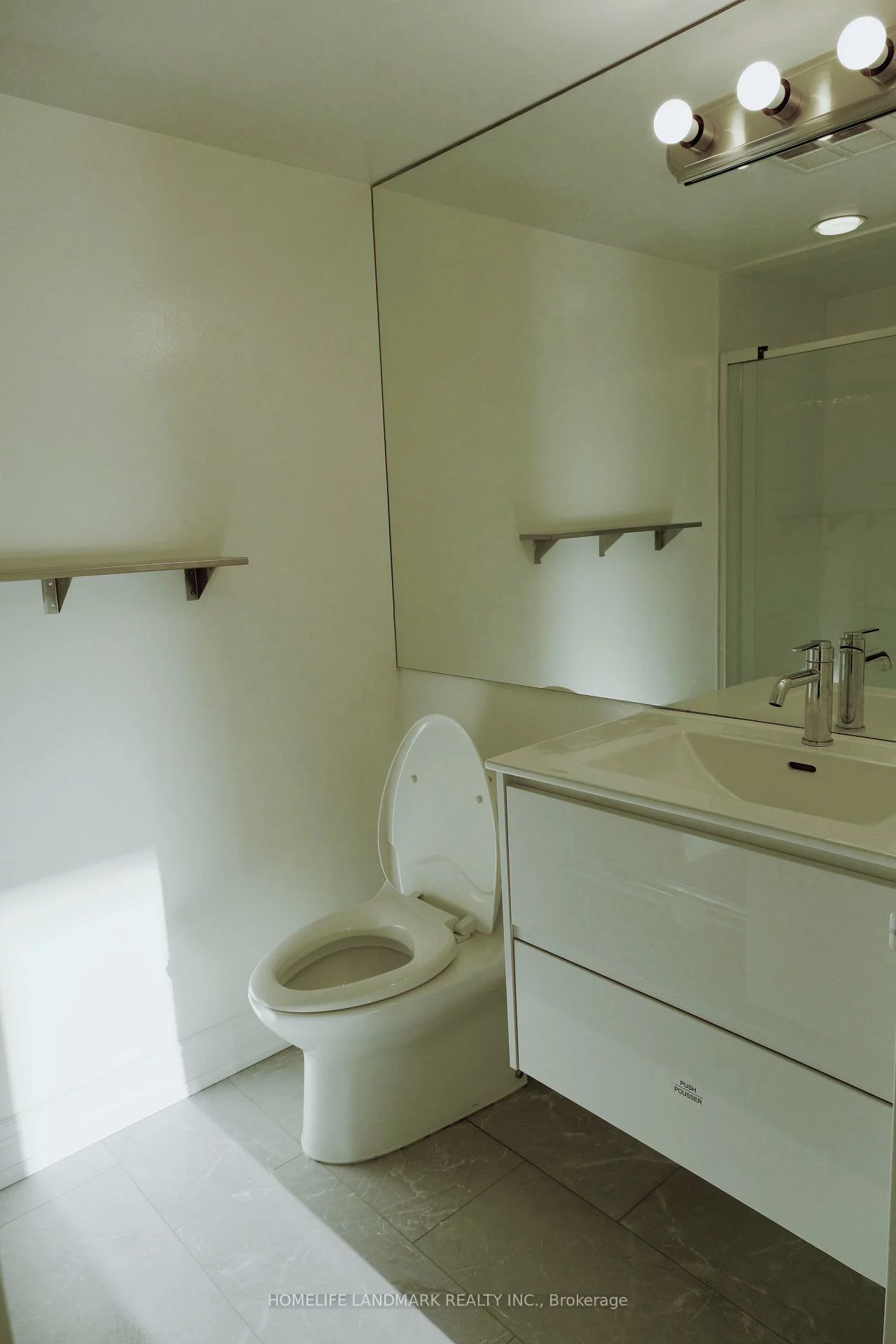 750, Bay, Bay Street Corridor, Toronto