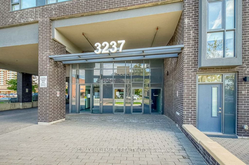 3237, Bayview, Bayview Woods-Steeles, Toronto